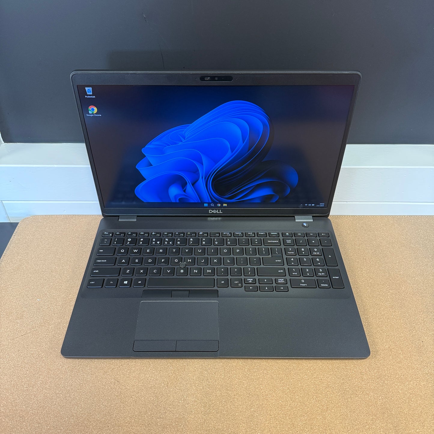 Refurbished Dell Latitude 5500 laptop met Windows 11