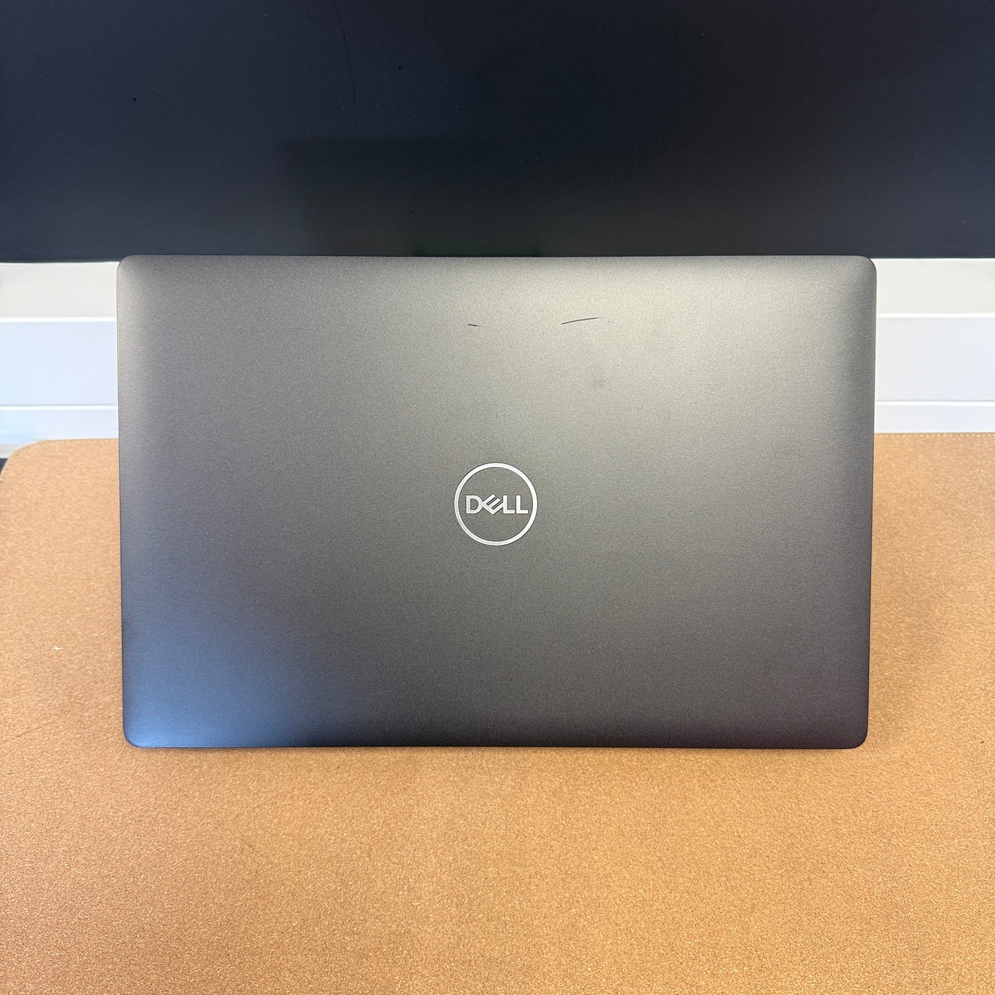 Refurbished Dell Latitude 5500 laptop met Windows 11