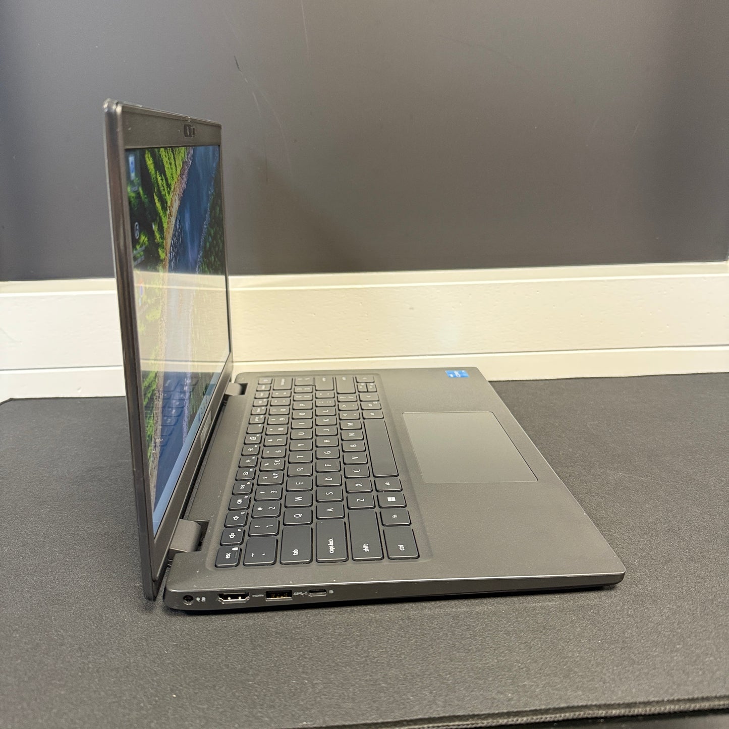 Dell Latitude 3420 laptop. Touch, tik en gaan!