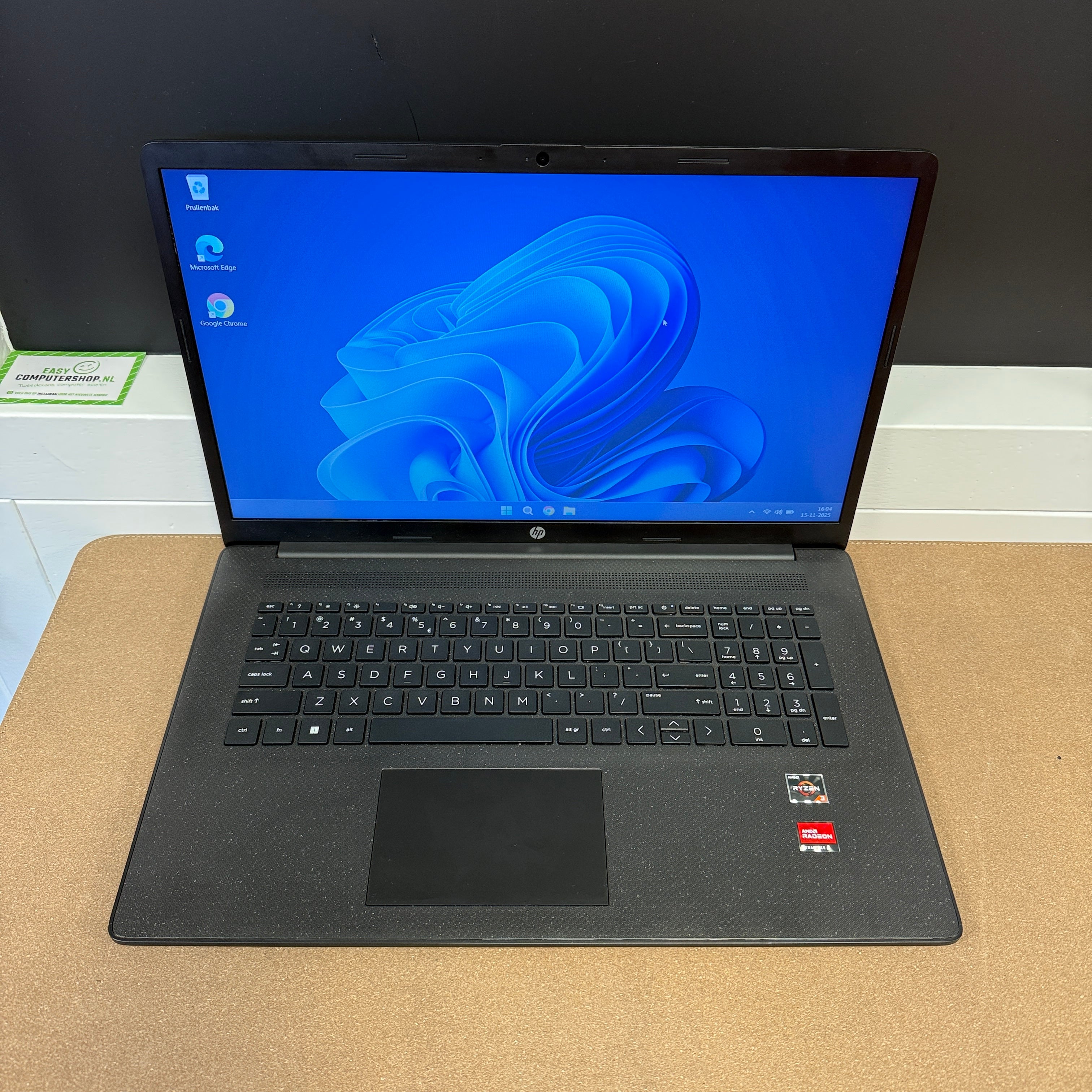 Laptop groot formaat (17 inch) HP in uitstekende toestand met garantie